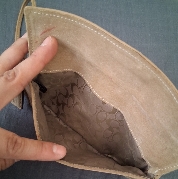 Y2k Coach Tan Suede Wristlet - Picture 4 of 7